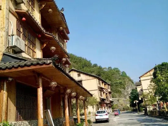 qing tian wang yuan yu zhuang