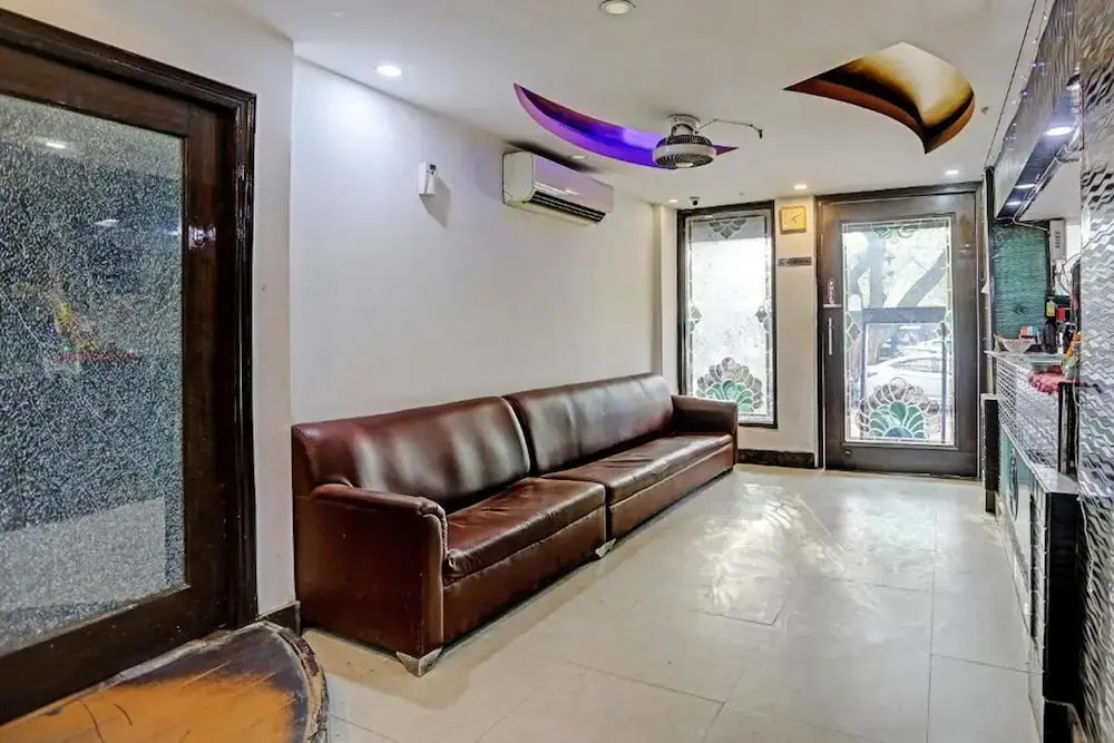 1 BR Guest house in Karol Bagh, New Delhi (6D89), by GuestHouser