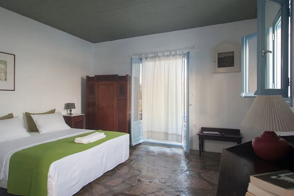 Oliaros Seaside Lodge