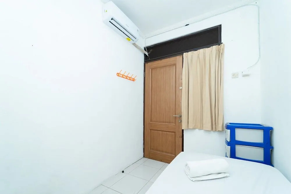 KoolKost Syariah near STIE Trianandra