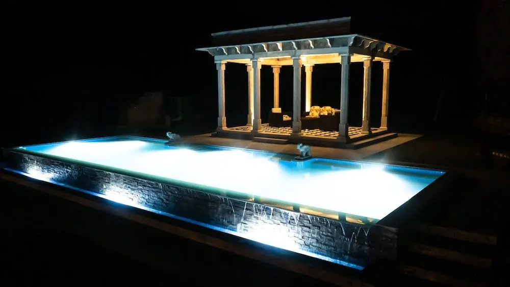 Ama Stays Trails Abhay Manor Kaali Toonk