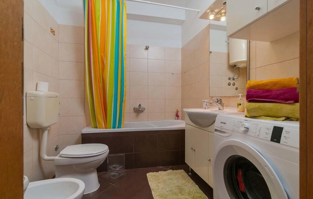 Beautiful Apartment in Supetar With 2 Bedrooms and Wifi