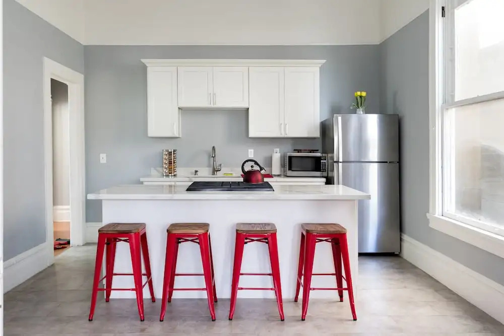 Large and Lovely 3 Bedroom Flat