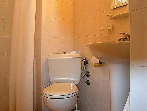 IHS Hotel