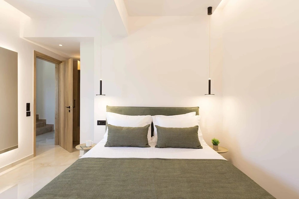 Villa Santa Ιrini 3 - With Heated Pool
