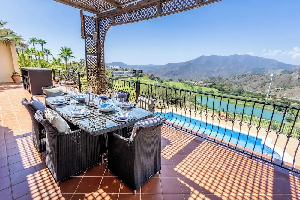 Stunning Golf Villa with Pool and Stunning Views