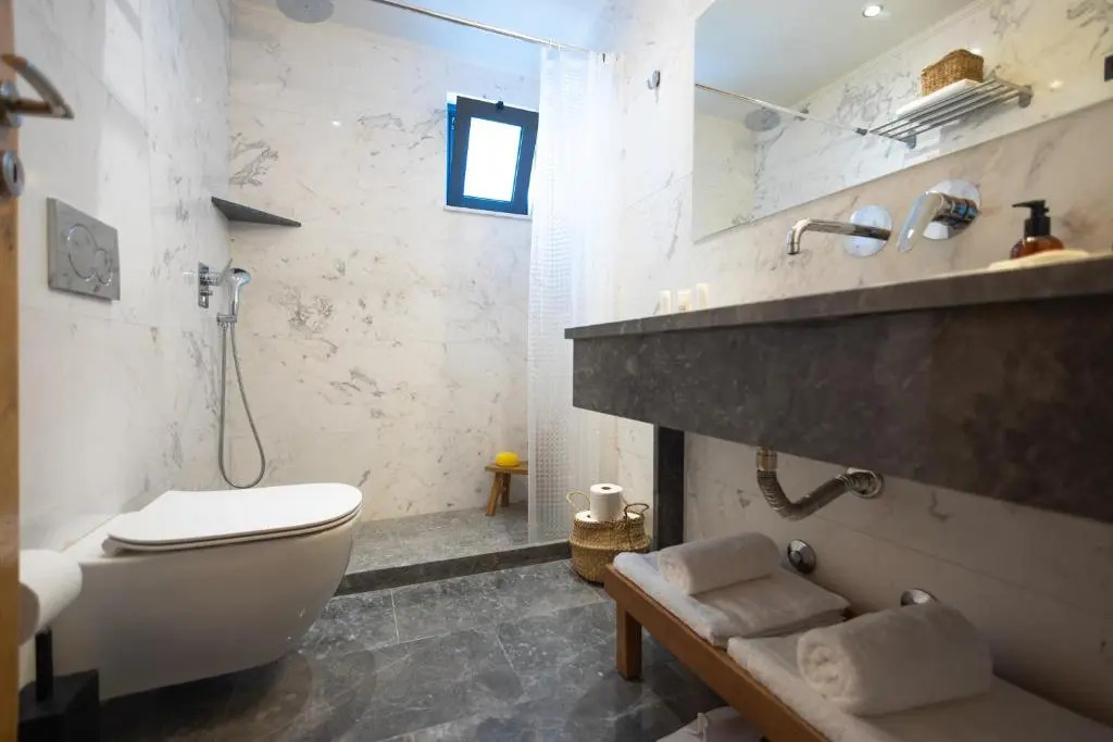 Astron Aparthotel by Estia