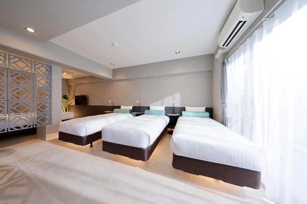 Dotombori Crystal Hotel 3