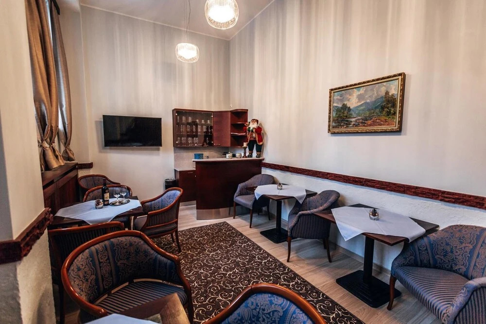 Star Hotel
