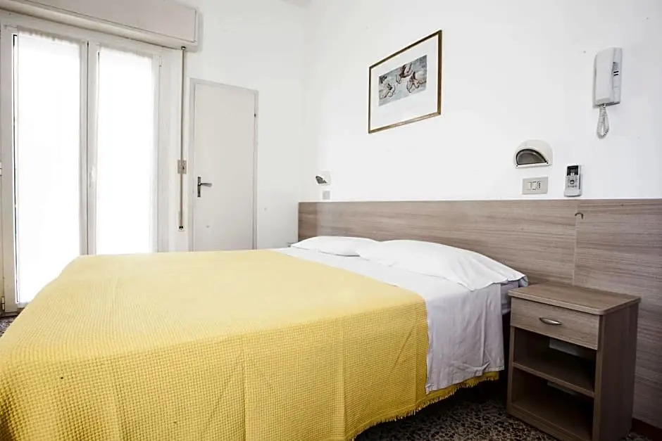 Hotel Diana