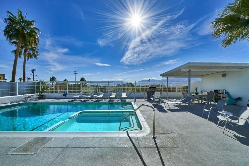 Sagewater Springs - Adult Only
