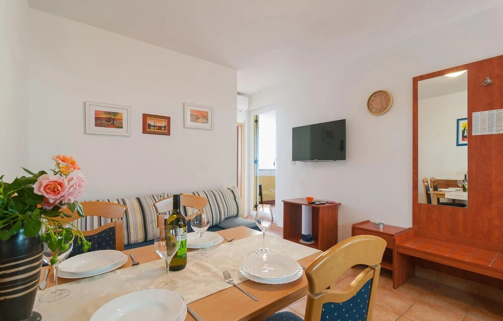 Stunning Apartment in Necujam With Wifi and 2 Bedrooms