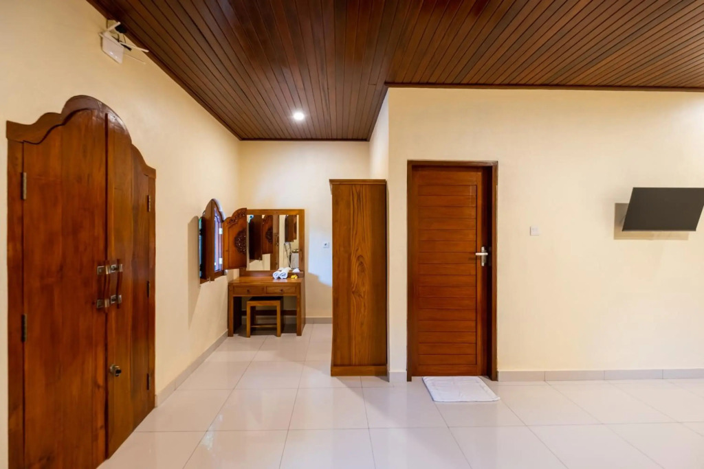 Dhiari Guest House