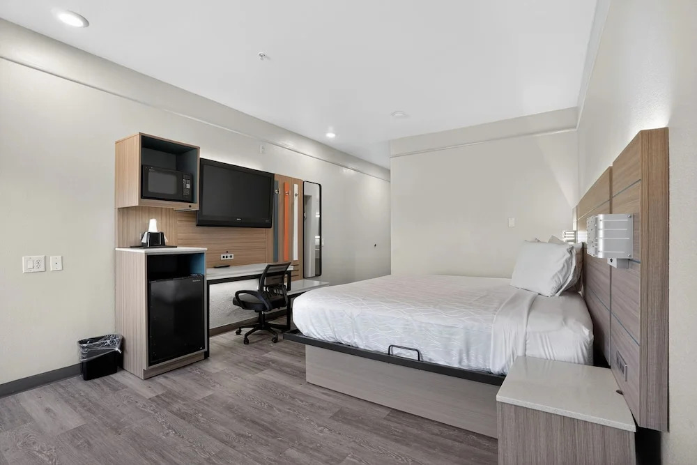 Sonesta Essential Hotel Houston-I-45 Spring