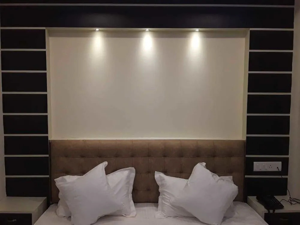 Hotel Blue Bird Nest
