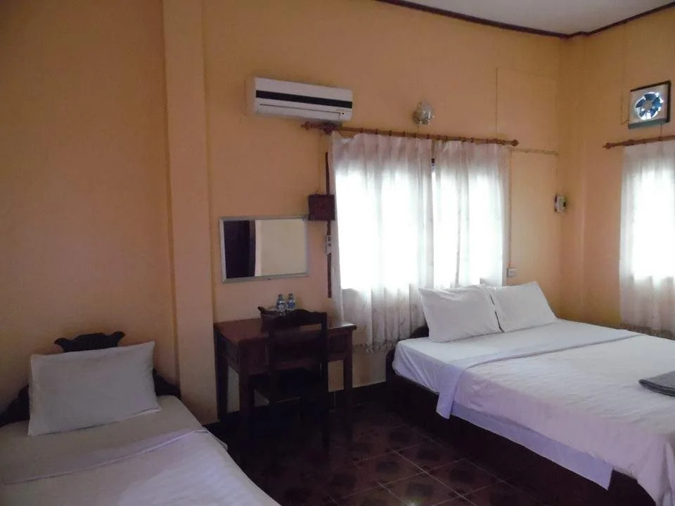 Khamphone Hotel