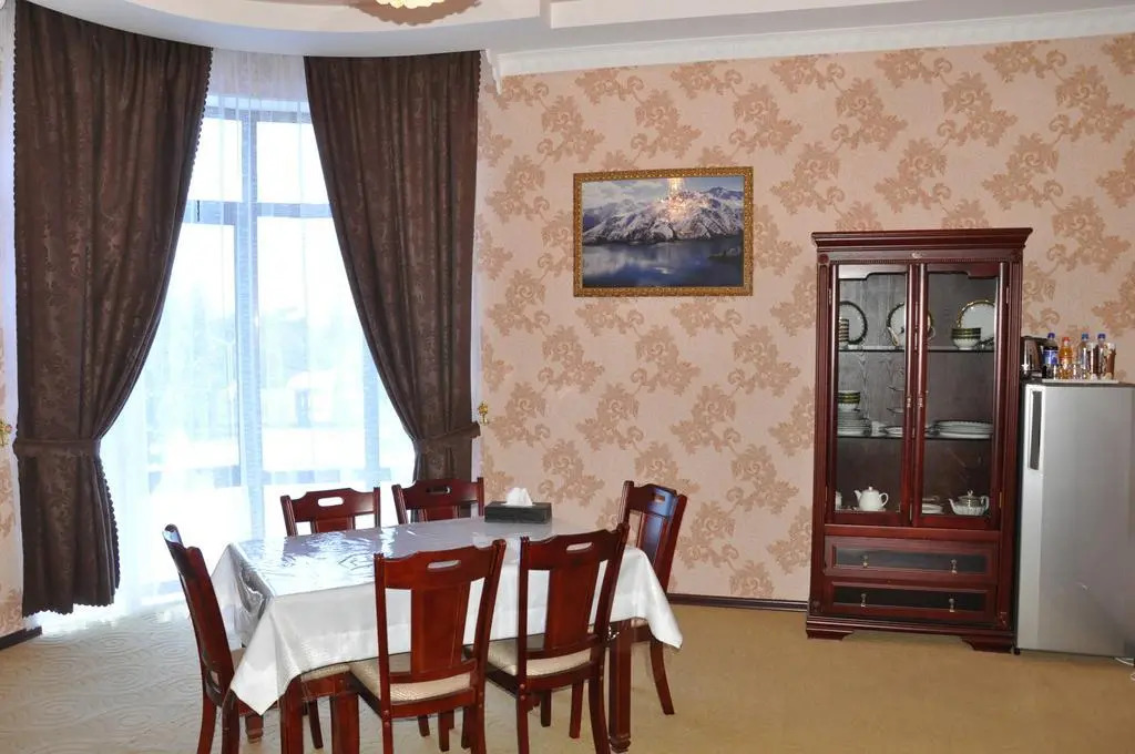 Гостиница Фируз