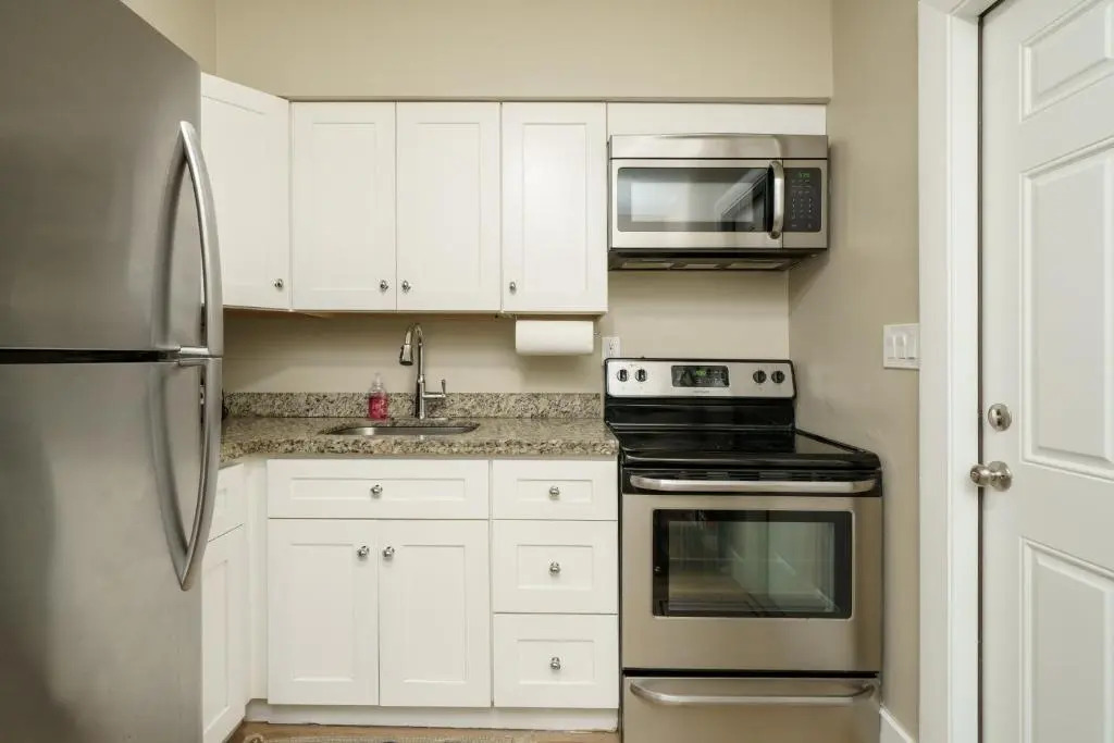 2 Bedroom Apartment - Perfect for Long Term Stays