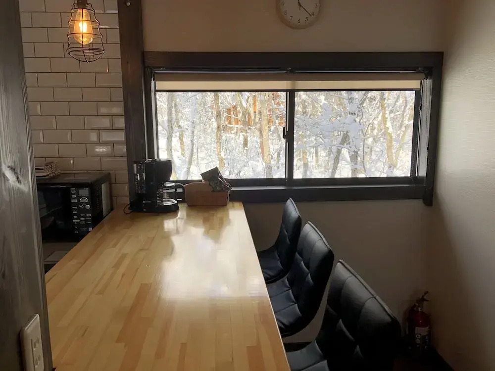 Ryders House with Free use of 4W car