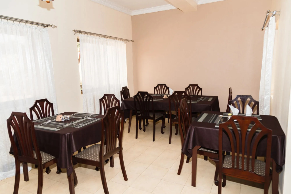 Brubru Lodge