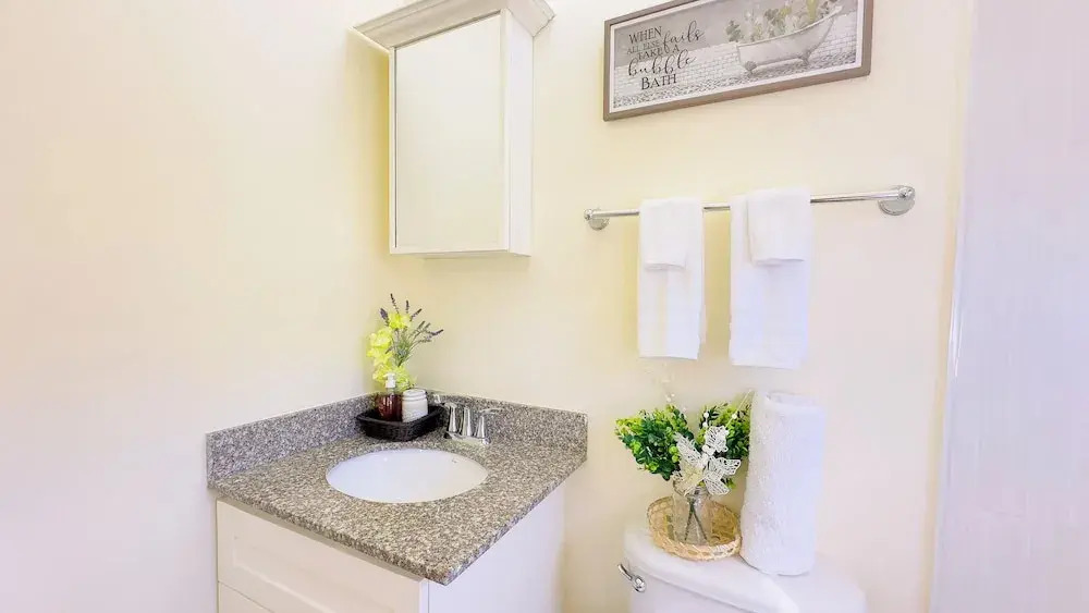 Jhadano Villa 3BR Pool Shuttle 3 Mins to Beach