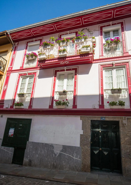 La Casa Roja de Saioa
