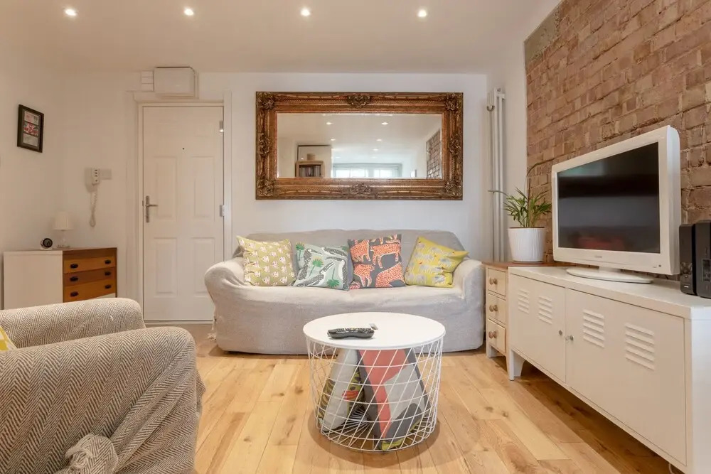 1 Bedroom Apartment Near South Bank