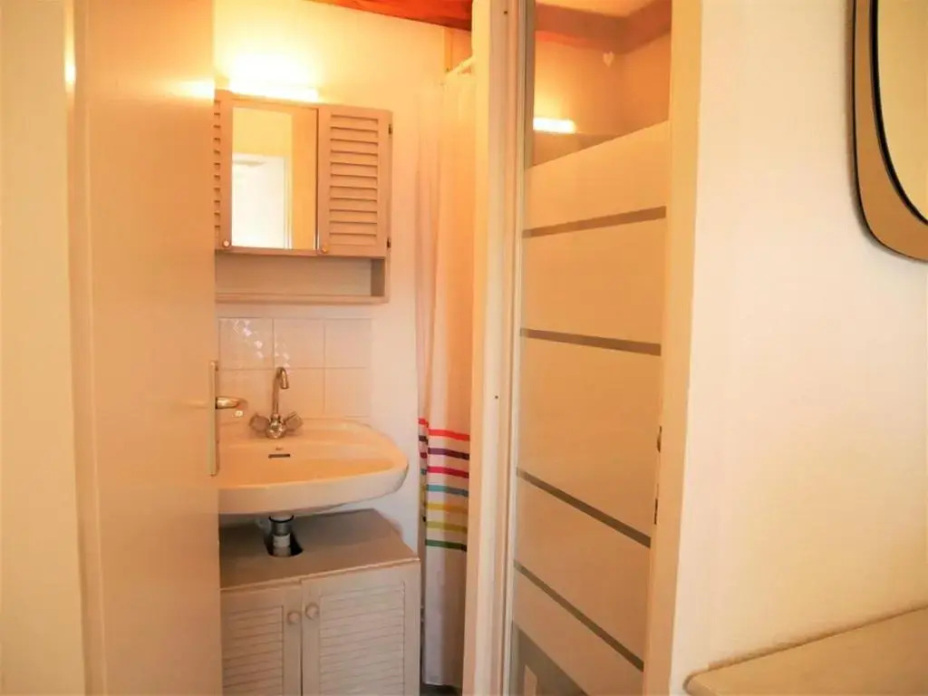 Villa Patio à 20m de la plage avec terrasse et parking - FR-1-413-159