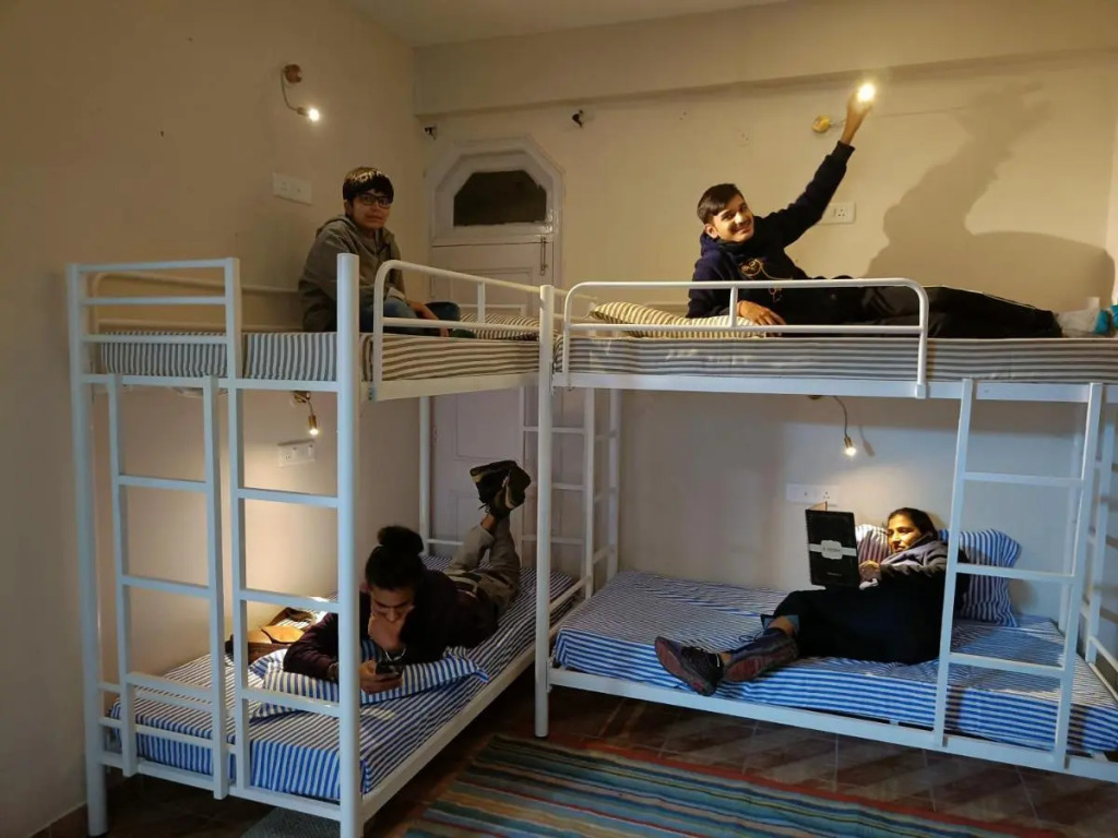 Hotel Kasauli Regency Stags Not Allowed