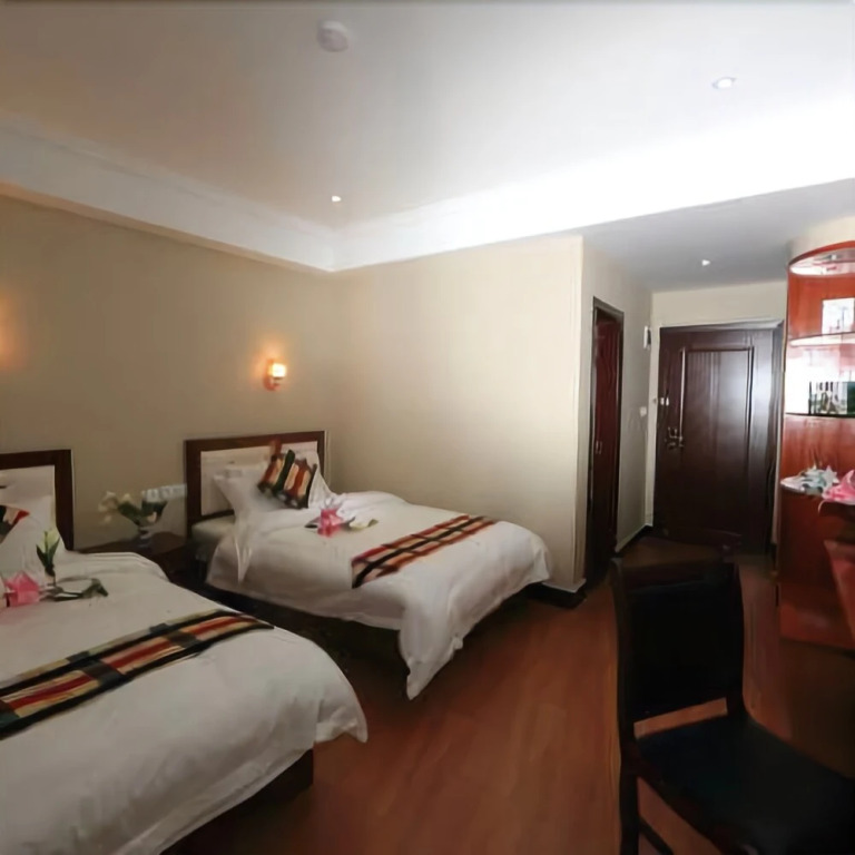 Tuwo Holiday Manor