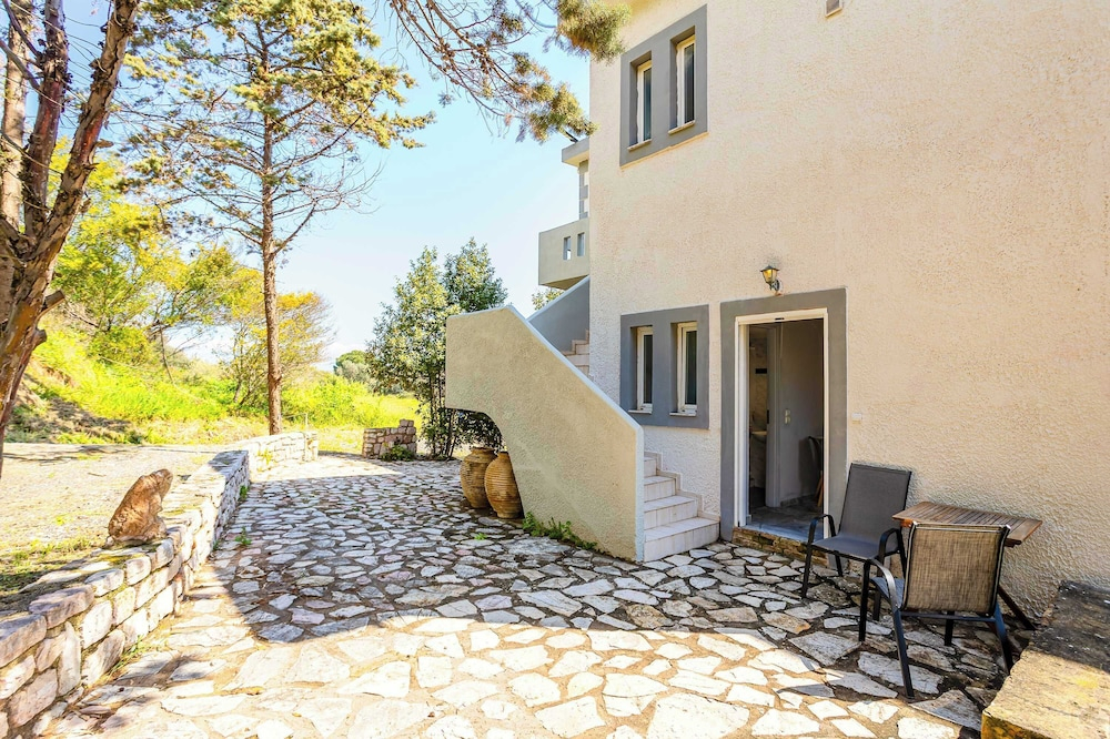 Beachfront Nest Memi Koroni-seaheaven House A3