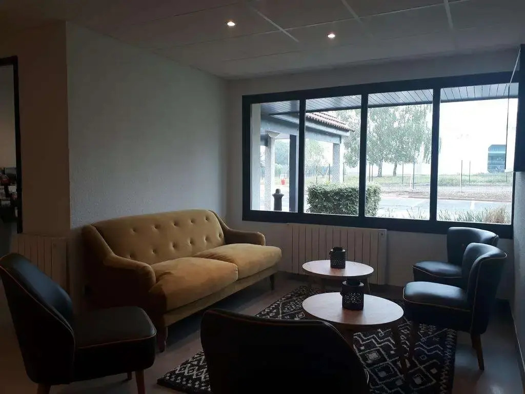 Brit Hotel Reims La Neuvillette