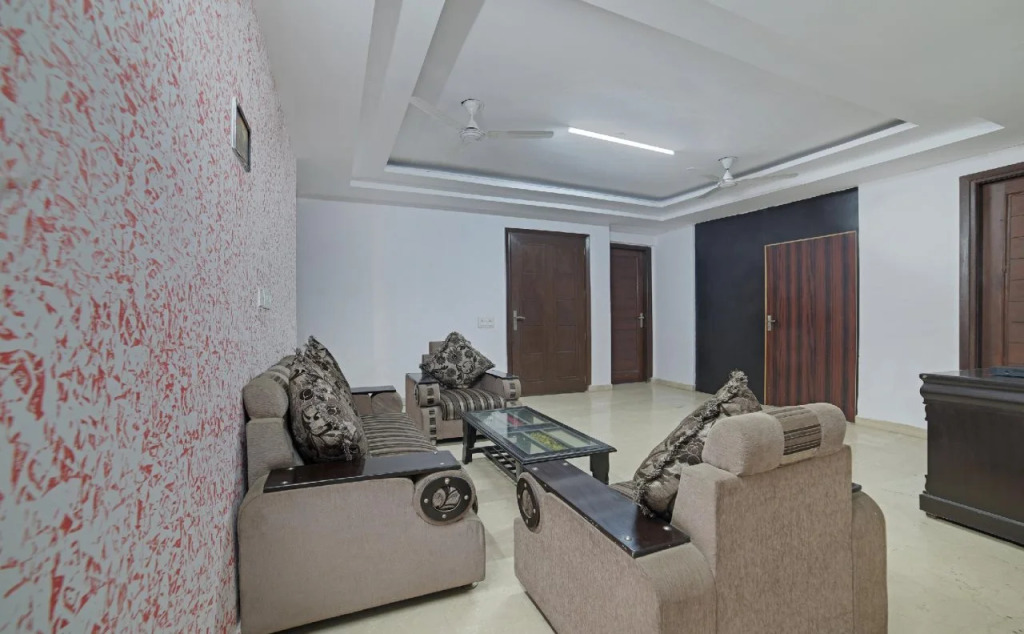 Hotel South Campus Inn by OYO Rooms