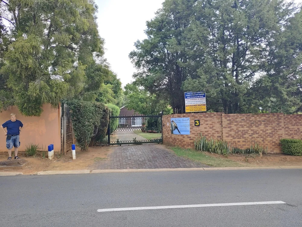 Charming Randburg Accommodation Near the Olivedale Clinic