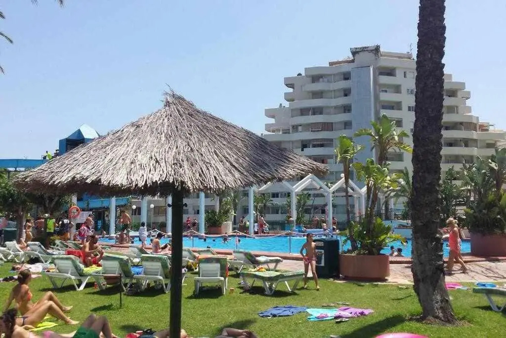 Benal Beach 705