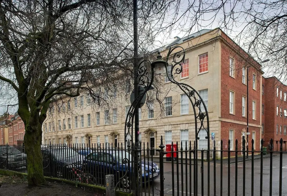 2 Bedroom City Centre Apartment