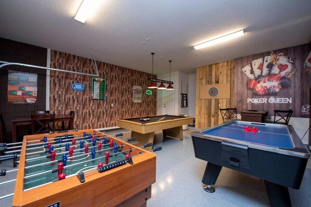 9BR Home w/ Private Pool Solara Resort