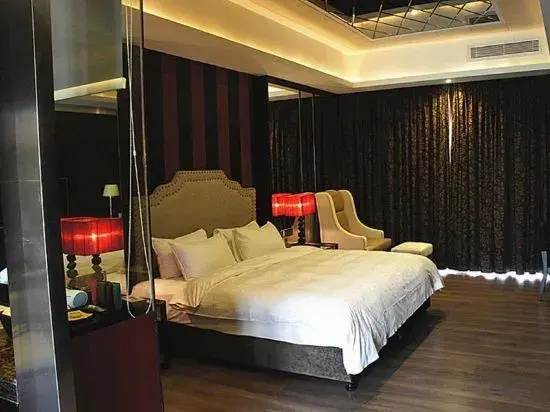 Tao Garden Automobile Boutique Hotel (Foshan China Ceramics City Shiwan Subway Station)