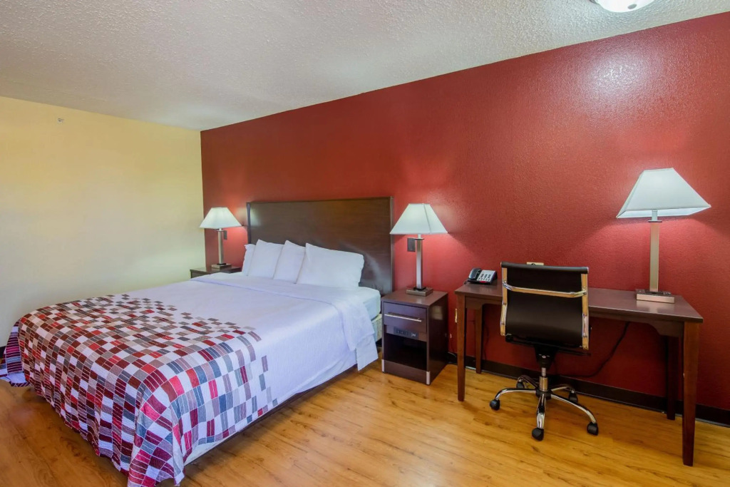 Отель Индианаполиса Quality Inn And Suites Airport