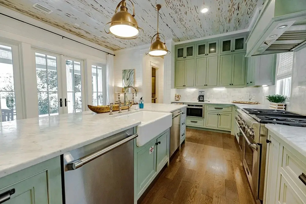 Azalea Abbey by Avantstay 350ft to Beach! w/ Pool, Outdoor Kitchen & Amazing Views