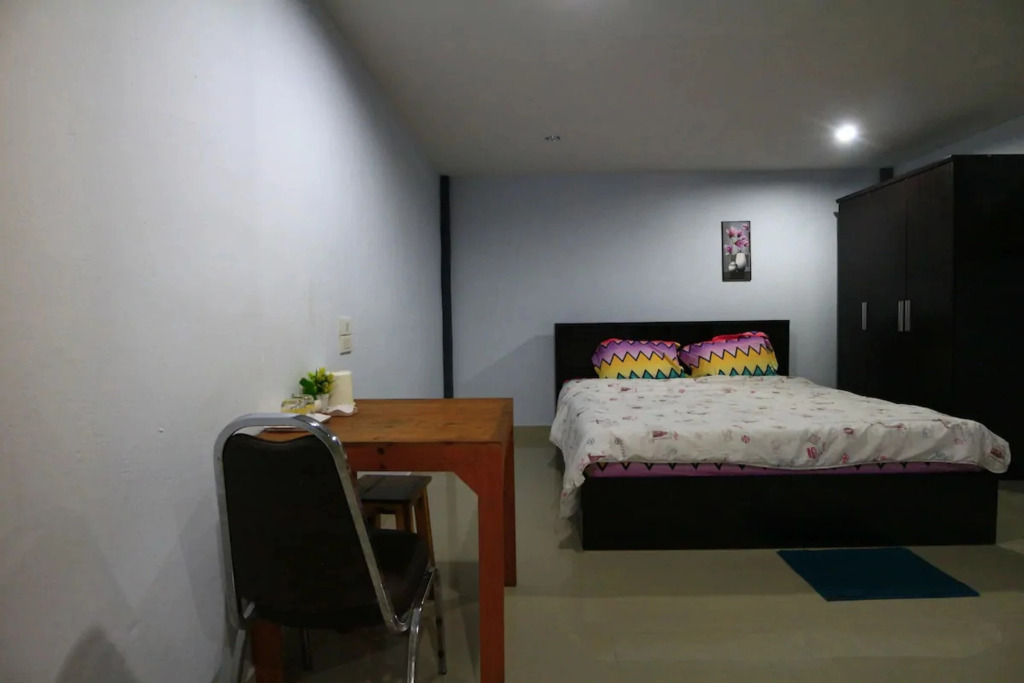 9G Room