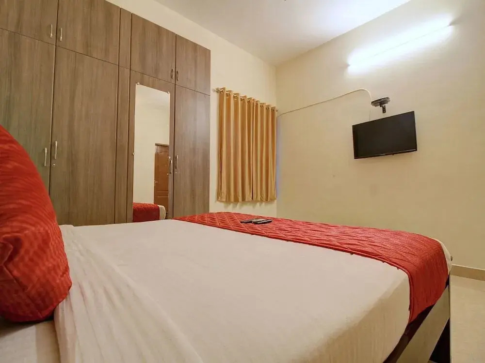 Whiteglow Serviced Apartment