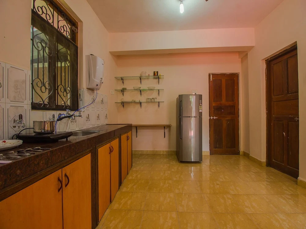 OYO 17429 Home Spacious 4 BHK Villa Parra