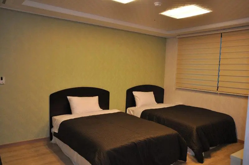 Cloud 9 hotel