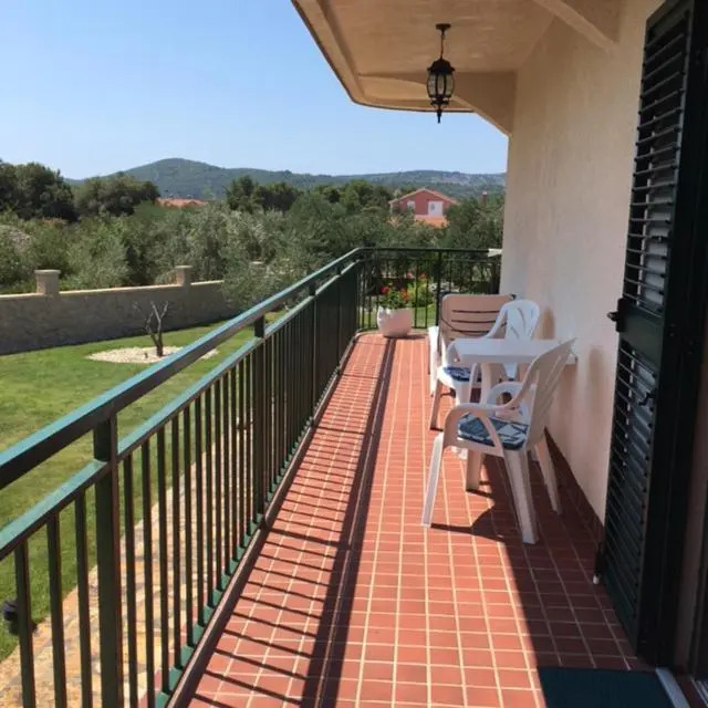 Americana Luxury Apartments