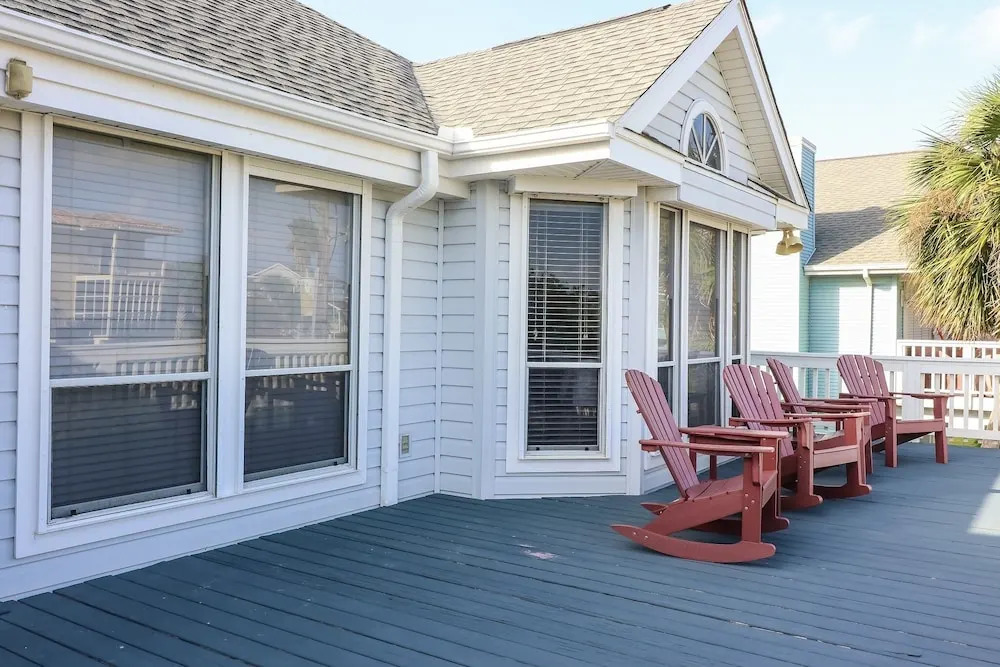 Seaclusion 3 Bedroom Home