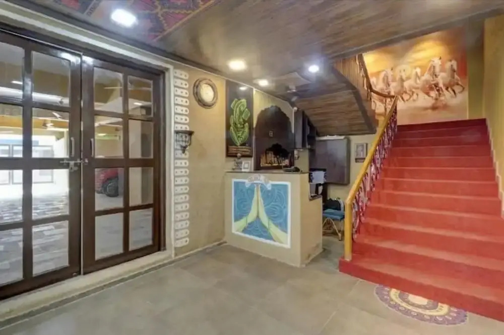 Hi hotel By Madras