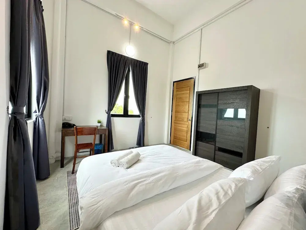 Ferringhi Inn 51