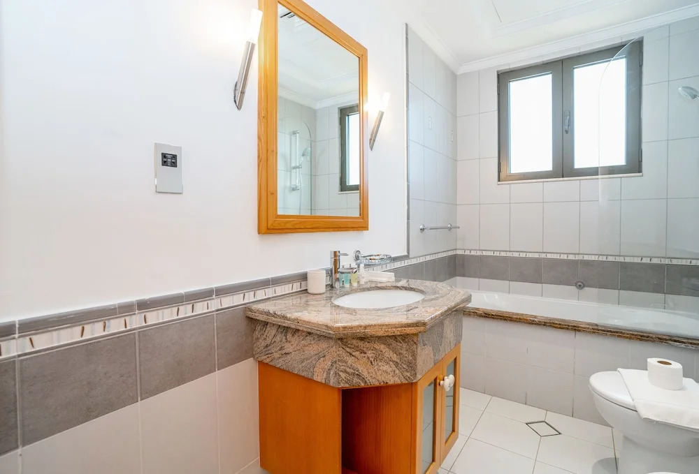 5BR Beach & pool villa in Palm