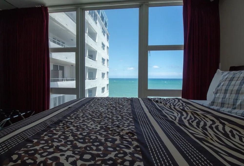 Galt Ocean Gem 1-1 Direct Ocean Views 7